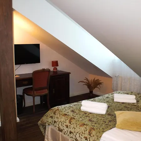Taanilinna Hotell Tallinn Exterior photo