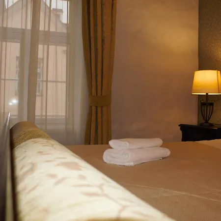 Taanilinna Hotell Tallinn Exterior photo