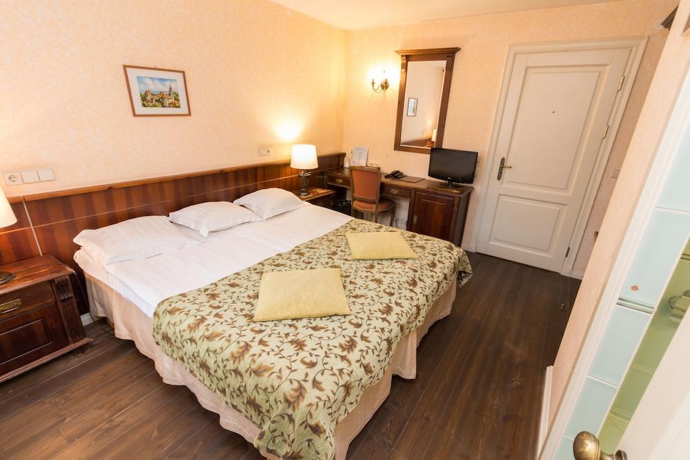 Hotel Taanilinna Tallinn