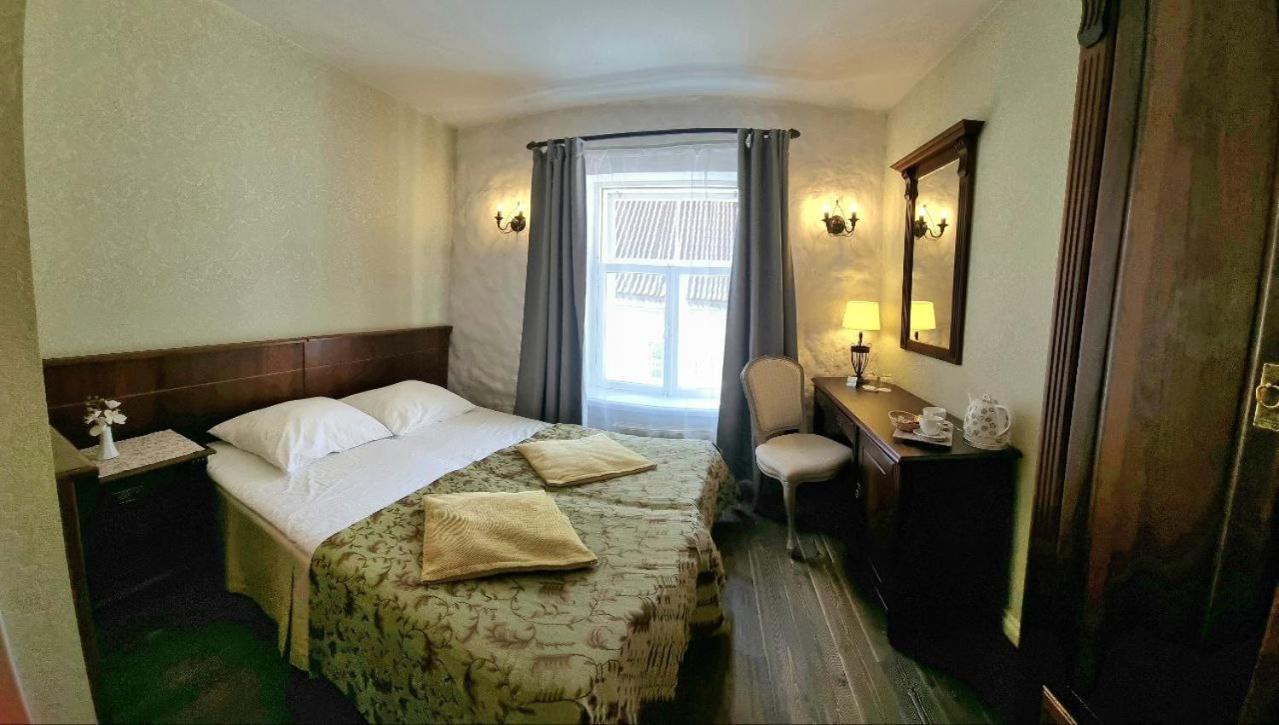 Taanilinna 3*