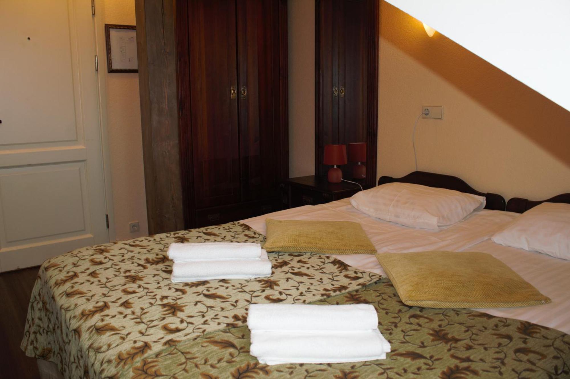 Taanilinna 3*